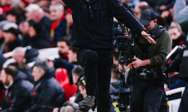 “扫兴”VAR扼杀乐趣与索博？瓜帅：说好的鼓励对抗呢