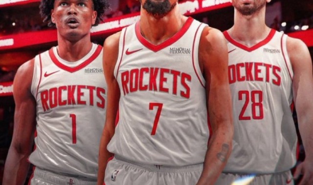 让我们看你升冠军旗帜？火箭媒体人：揭幕战毁了那个颁奖典礼！