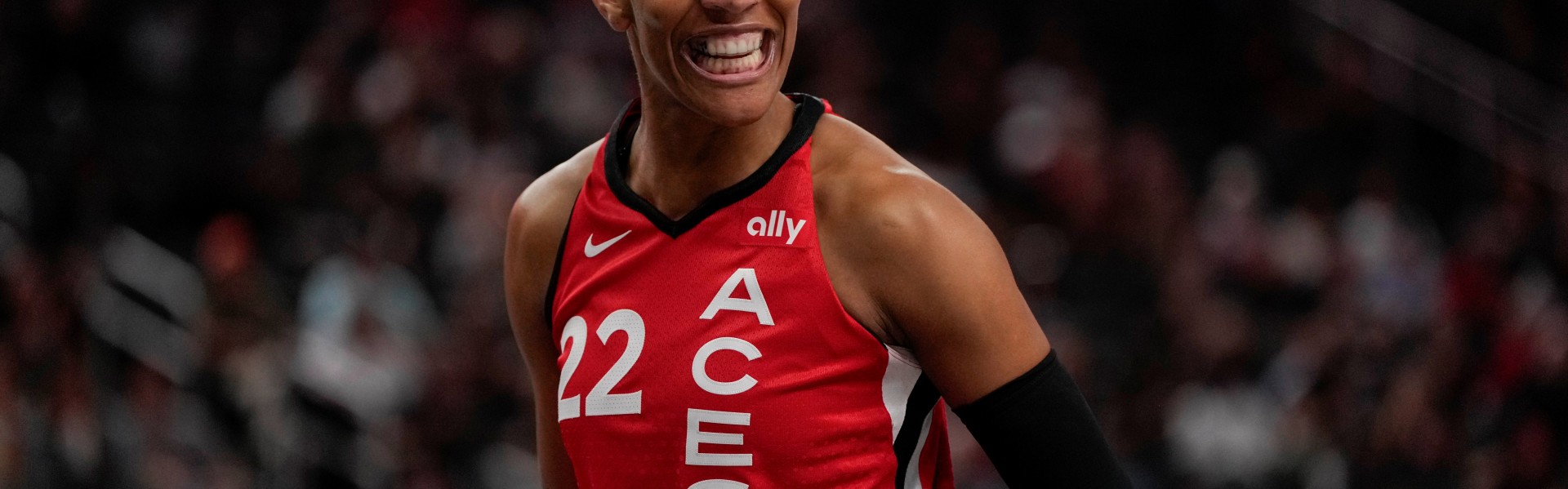 王牌的王牌！阿贾常规赛场均得到23.4分10.2板3.1助3.9断&amp;帽